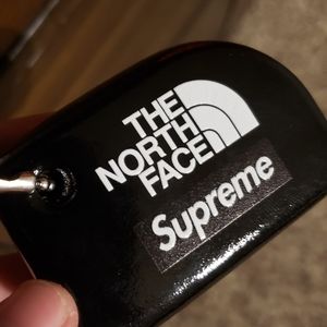 The North Face x Supreme key floater
